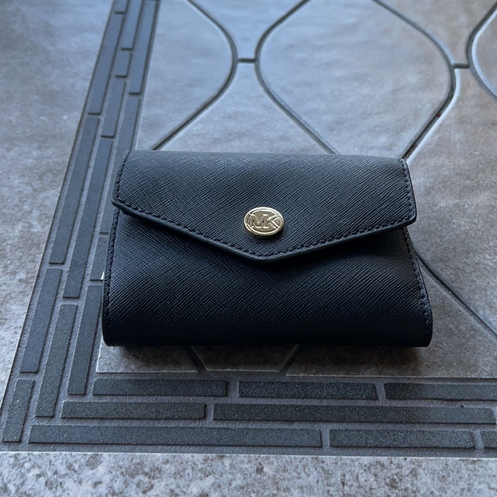 MICHAEL KORS JET SET TRAVEL MEDIUM FLAP BIFOLD WALLET BLACK - Picture 3 of 16